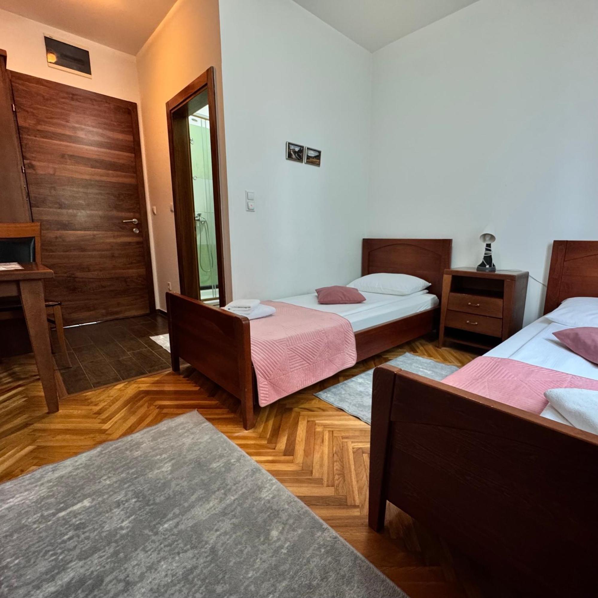 Hotel Paviljon Bihać Exterior foto