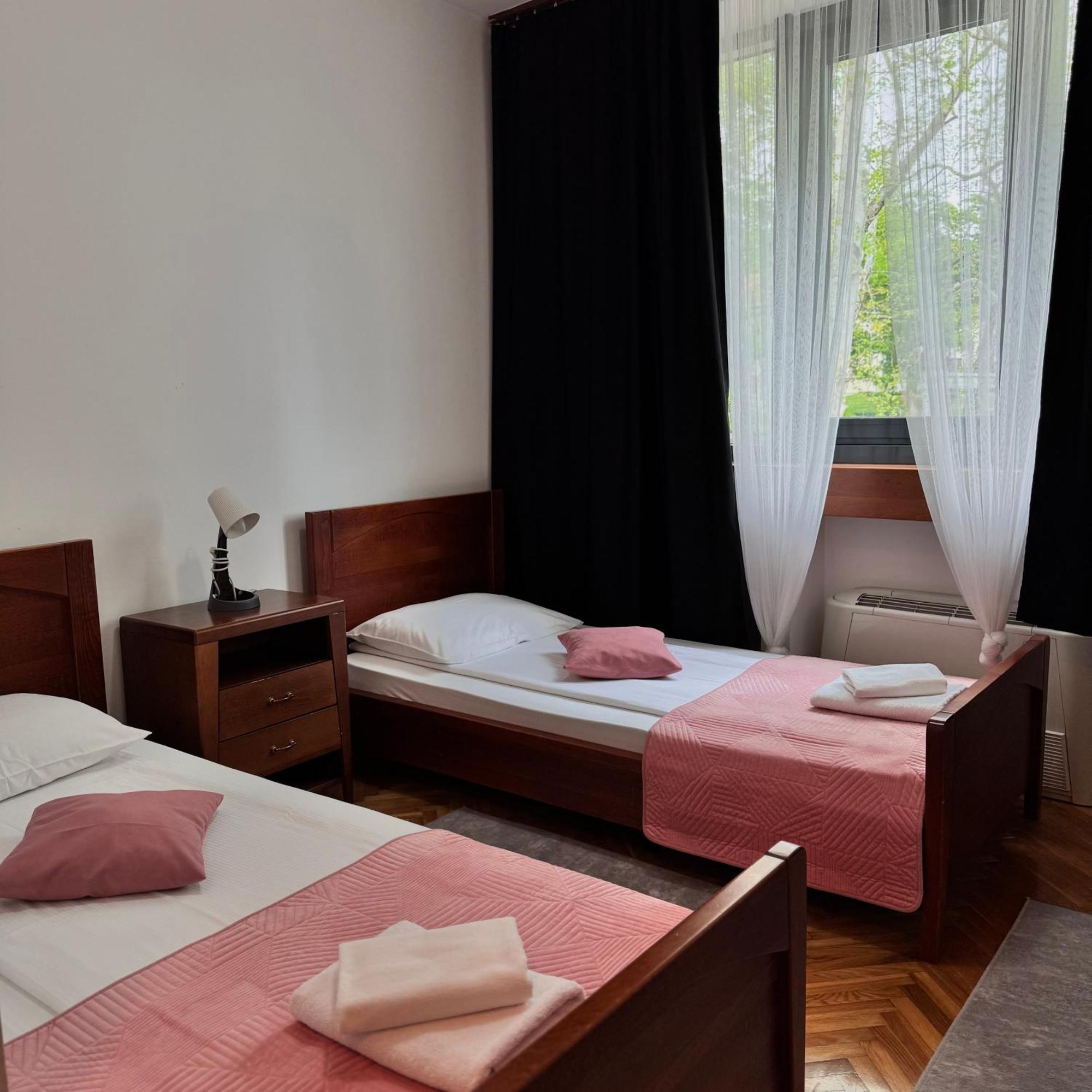 Hotel Paviljon Bihać Exterior foto